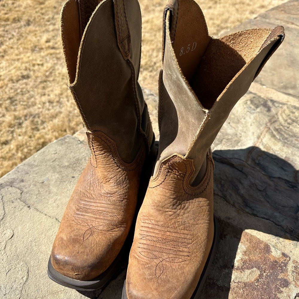 Ariat Rambler boots